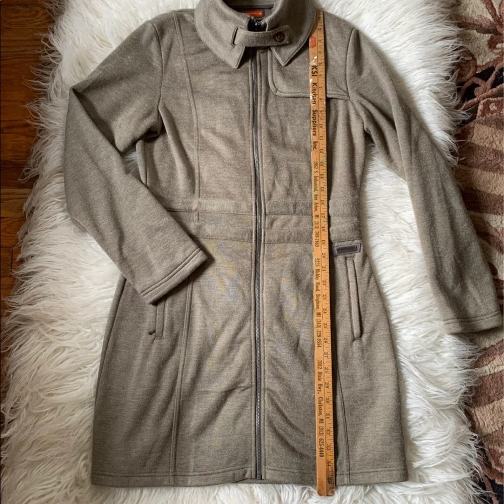 Merrell coat - Picture 3 of 9